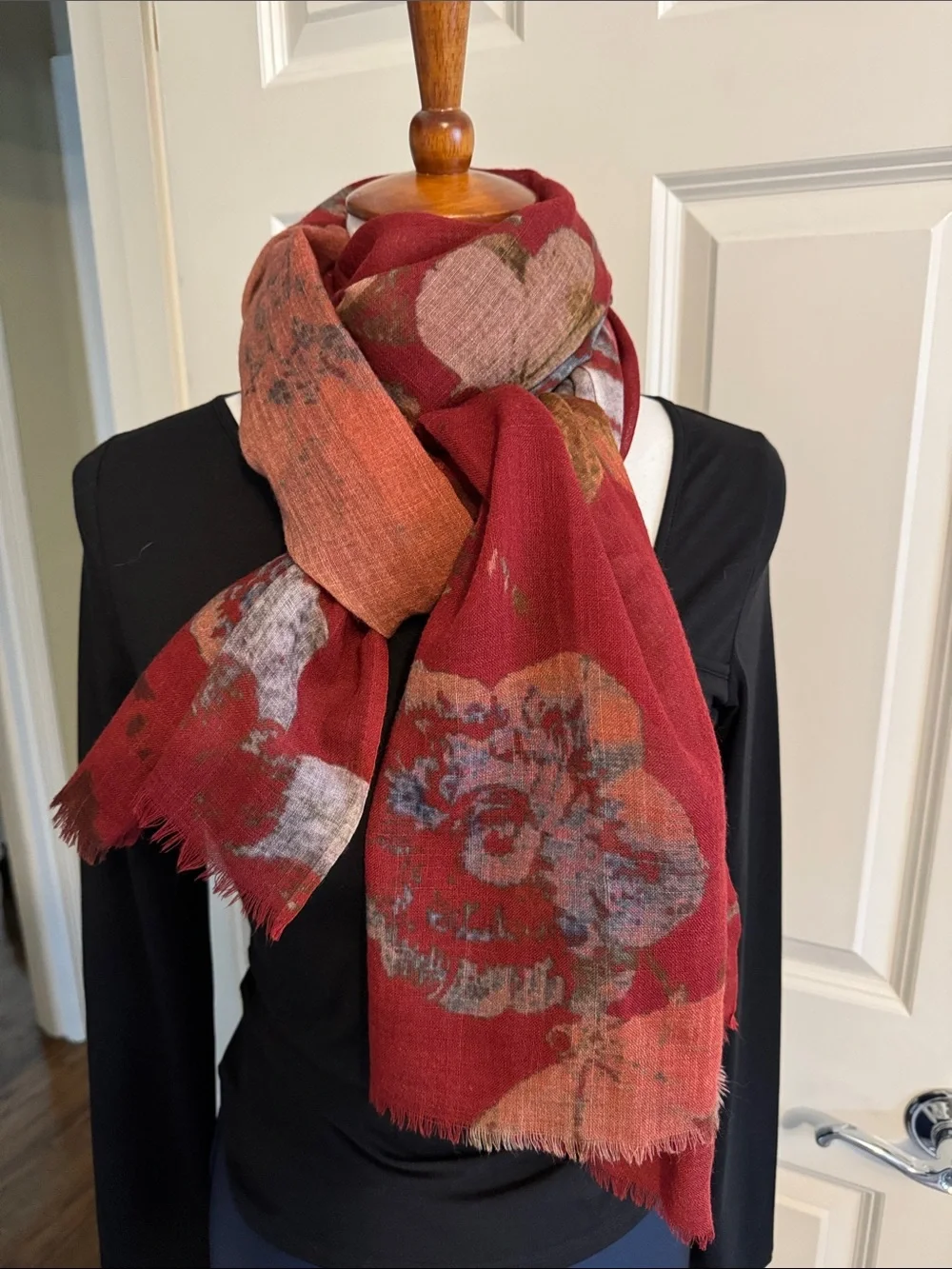 100% wool Women’s Floral Pattern Red Scarf